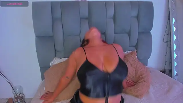 Nathalia Rodriguez online show from June 7, 2026, 8:25 pm