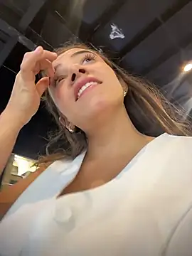 Hall 16 online show from November 26, 2025, 8:31 pm