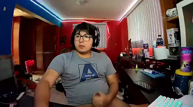 Nathanroberts111 online show from December 29, 2024, 8:48 pm