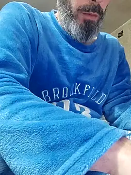 207RCCam online show from December 29, 2024, 10:47 pm