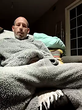 207RCCam online show from October 26, 2025, 2:45 am