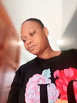 Snapshot of ANGELINE600 chatting on November 19, 2025, 1:55 pm ANGELINE600 online show from November 19, 2025, 1:55 pm