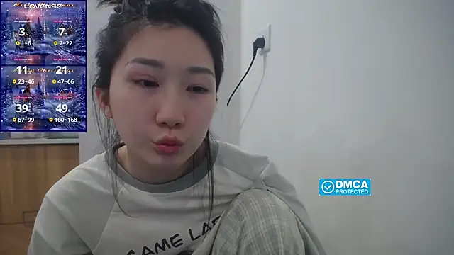 Asiagirll online show from November 21, 2025, 12:59 pm