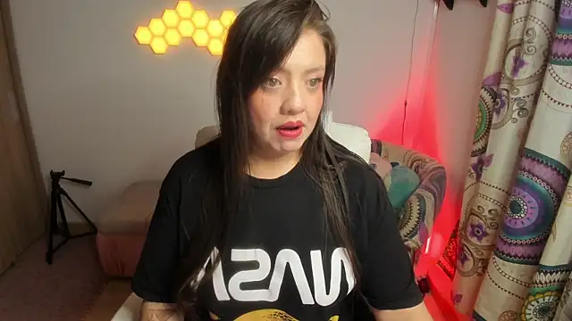 sophia grants online show from January 10, 2026, 8:42 am