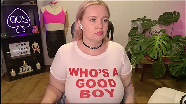 MargotGrey online show from July 22, 2026, 6:54 pm