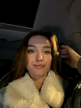 Snapshot of -AngelAri- chatting on December 2, 2025, 7:04 pm -AngelAri- online show from December 2, 2025, 7:04 pm