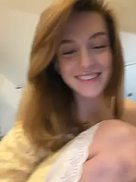 Snapshot of -AngelAri- chatting on February 4, 2026, 6:03 pm -AngelAri- online show from February 4, 2026, 6:03 pm