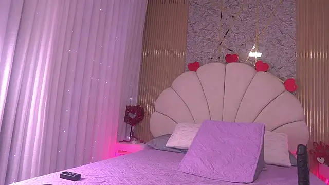 Snapshot of mssburbuja chatting on February 5, 2026, 3:13 am mssburbuja online show from February 5, 2026, 3:13 am