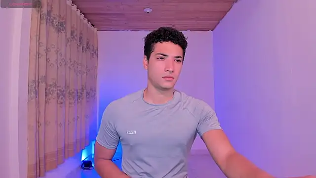 Snapshot of MitchellXD chatting on February 11, 2026, 1:11 pm MitchellXD online show from February 11, 2026, 1:11 pm