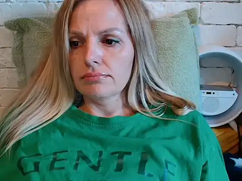 Angel girllovemy online show from November 2, 2025, 10:09 am