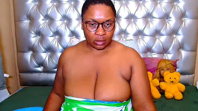 Snapshot of missboobsxx chatting on February 9, 2026, 6:50 pm missboobsxx online show from February 9, 2026, 6:50 pm