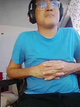 Snapshot of Mghty-cockl88 chatting on February 2, 2026, 5:01 pm Mghty-cockl88 online show from February 2, 2026, 5:01 pm