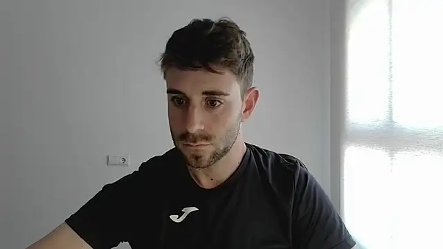 vargas90 online show from April 16, 2026, 11:44 am