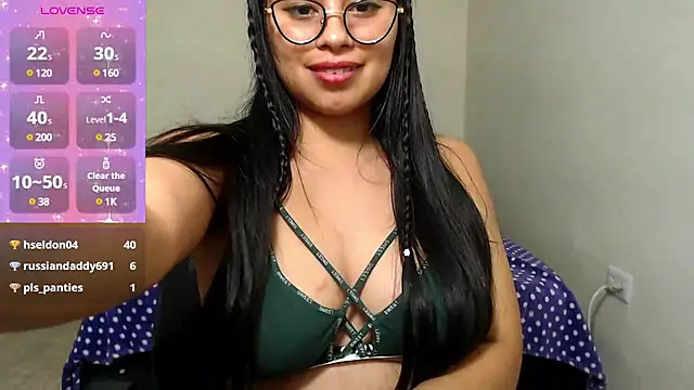 charlotte moineau online show from December 21, 2024, 1:58 am