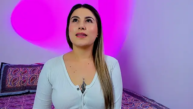 amelie collins online show from March 18, 2025, 2:18 am