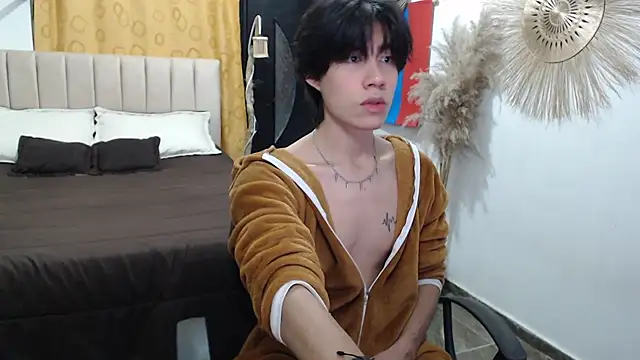Elio-cam online show from July 22, 2026, 8:49 am