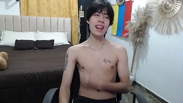 Elio-cam online show from July 21, 2026, 8:59 am