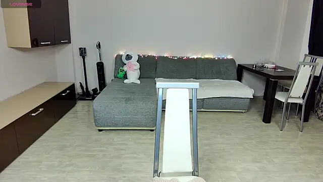 -Rin-Chan online show from January 13, 2026, 11:03 am