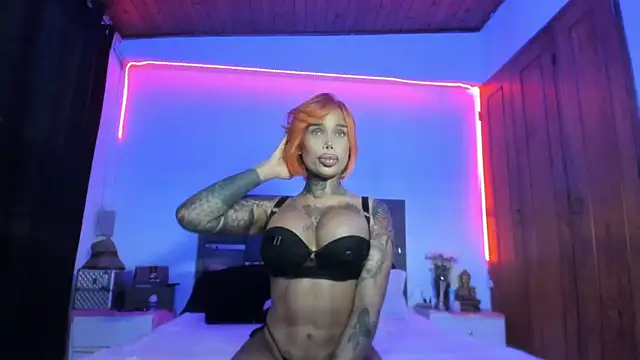 12INCHXIMENAXXX online show from February 20, 2025, 9:20 pm