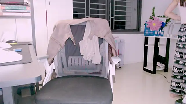 Shyn   online show from November 10, 2025, 4:45 pm