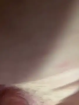 Snapshot of shehandme chatting on February 22, 2026, 2:41 pm shehandme online show from February 22, 2026, 2:41 pm