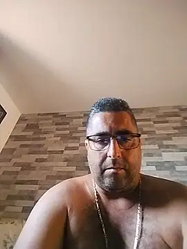 ADRIAN ADI40 online show from May 26, 2026, 1:09 pm