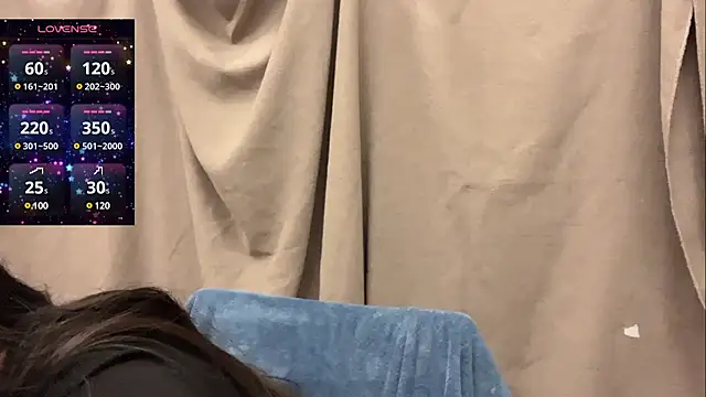 Tw Zoella online show from January 30, 2025, 4:24 pm