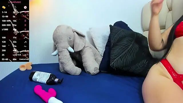 BIANCAROY1 online show from April 15, 2026, 3:49 pm