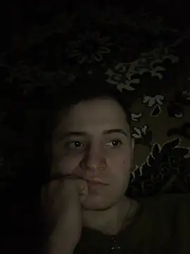 Snapshot of sweaticeboy chatting on December 22, 2024, 12:16 pm sweaticeboy online show from December 22, 2024, 12:16 pm