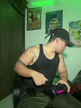 Danielsbigcum online show from April 25, 2026, 5:43 am