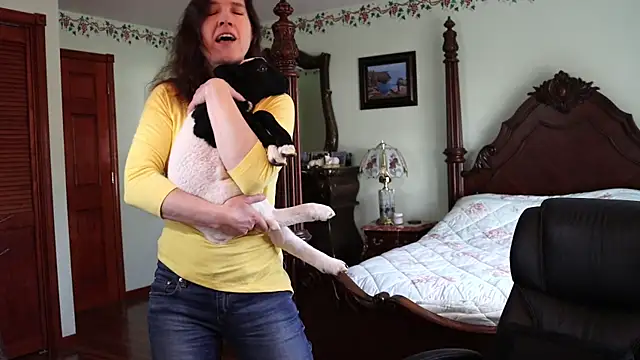 Snapshot of thornburyrose chatting on March 3, 2025, 2:39 pm thornburyrose online show from March 3, 2025, 2:39 pm