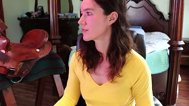 Snapshot of thornburyrose chatting on March 2, 2026, 7:43 pm thornburyrose online show from March 2, 2026, 7:43 pm