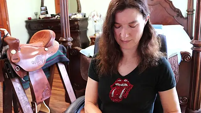 Snapshot of thornburyrose chatting on March 1, 2025, 7:15 pm thornburyrose online show from March 1, 2025, 7:15 pm