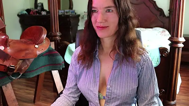 Snapshot of thornburyrose chatting on March 5, 2026, 7:54 pm thornburyrose online show from March 5, 2026, 7:54 pm