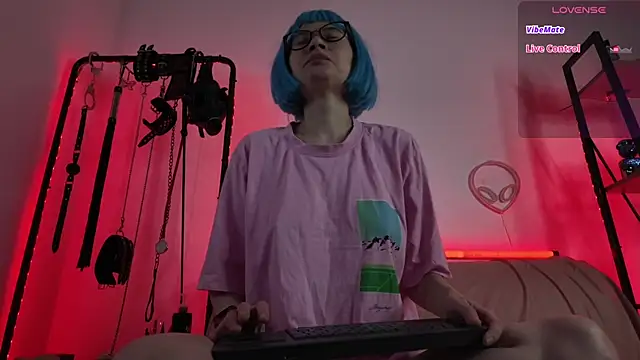 CyberXGoddess online show from June 16, 2026, 6:13 am