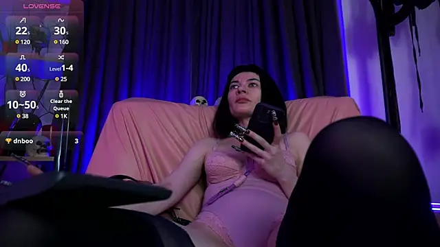 Snapshot of CyberXGoddess chatting on January 23, 2025, 6:06 am CyberXGoddess online show from January 23, 2025, 6:06 am
