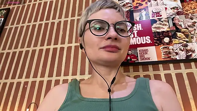 CyberXGoddess online show from June 5, 2026, 8:53 am