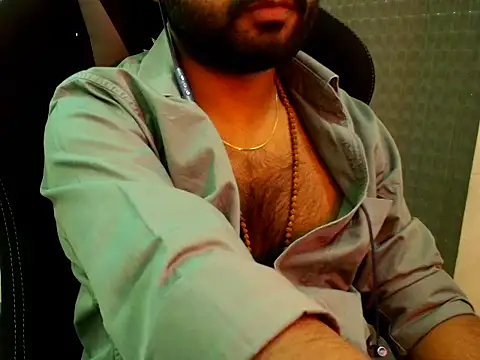 Snapshot of SHENOY3 chatting on April 5, 2026, 4:57 pm SHENOY3 online show from April 5, 2026, 4:57 pm