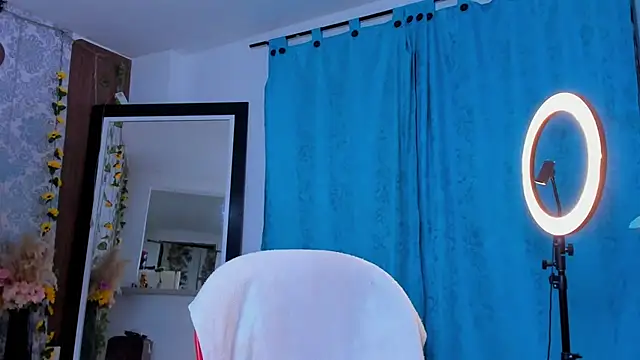 kelly thomson online show from May 22, 2026, 10:24 am