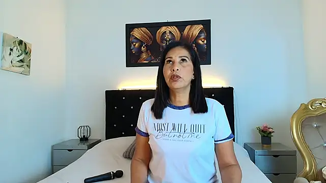 Shanon mature online show from April 9, 2026, 12:00 pm