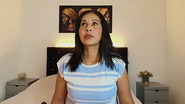 Shanon mature online show from June 24, 2026, 7:22 pm