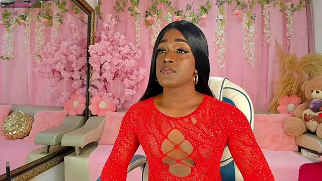 SammyGirlTS online show from April 3, 2026, 1:28 pm