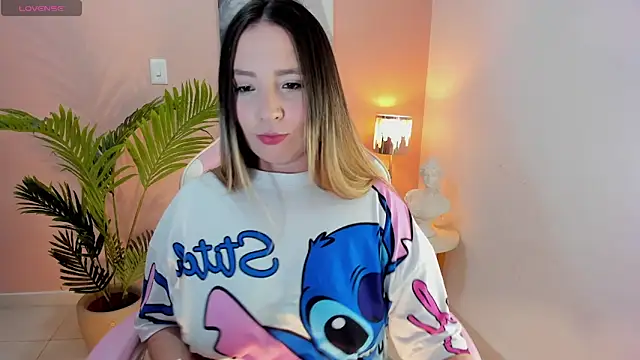 Snapshot of HannaMiller_1 chatting on February 11, 2026, 2:00 am HannaMiller 1 online show from February 11, 2026, 2:00 am