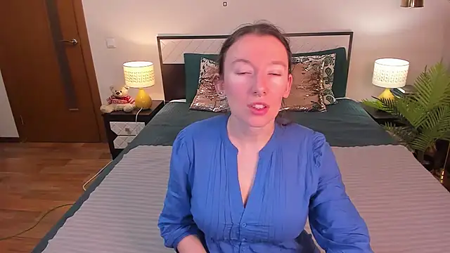 CatherineWalls online show from June 16, 2026, 2:11 am