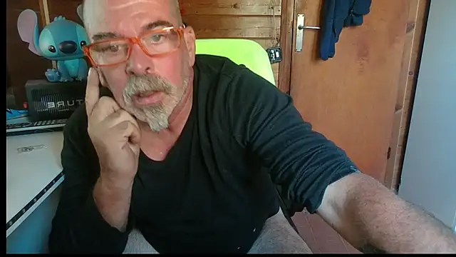 0oscar xxx online show from October 26, 2025, 1:33 pm