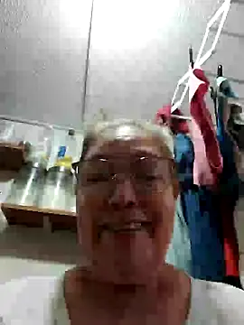 Vicky Rosse online show from November 15, 2025, 4:44 pm