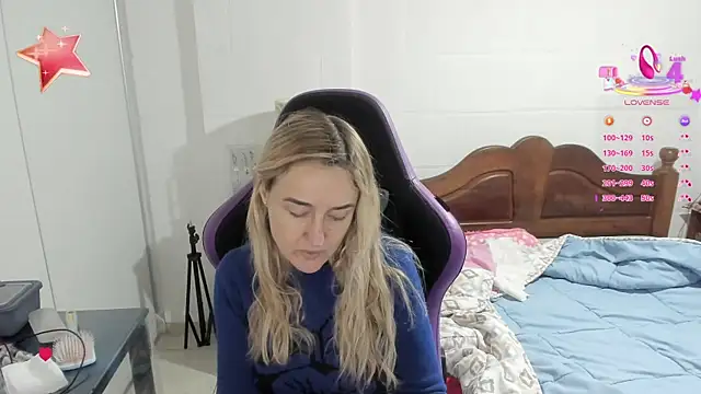 1Sweetnina online show from July 13, 2026, 7:46 pm