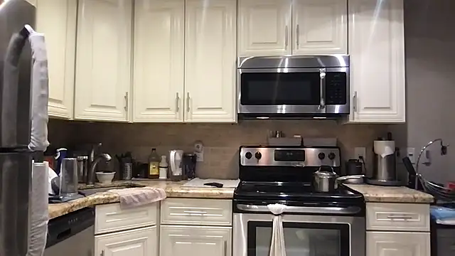 BigGuyMuscle online show from March 12, 2026, 2:17 am