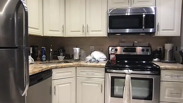 BigGuyMuscle online show from November 19, 2025, 8:53 pm