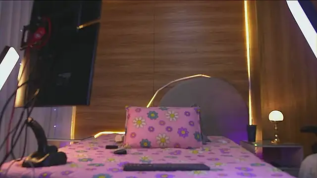 alexaa walker online show from February 26, 2026, 11:54 am